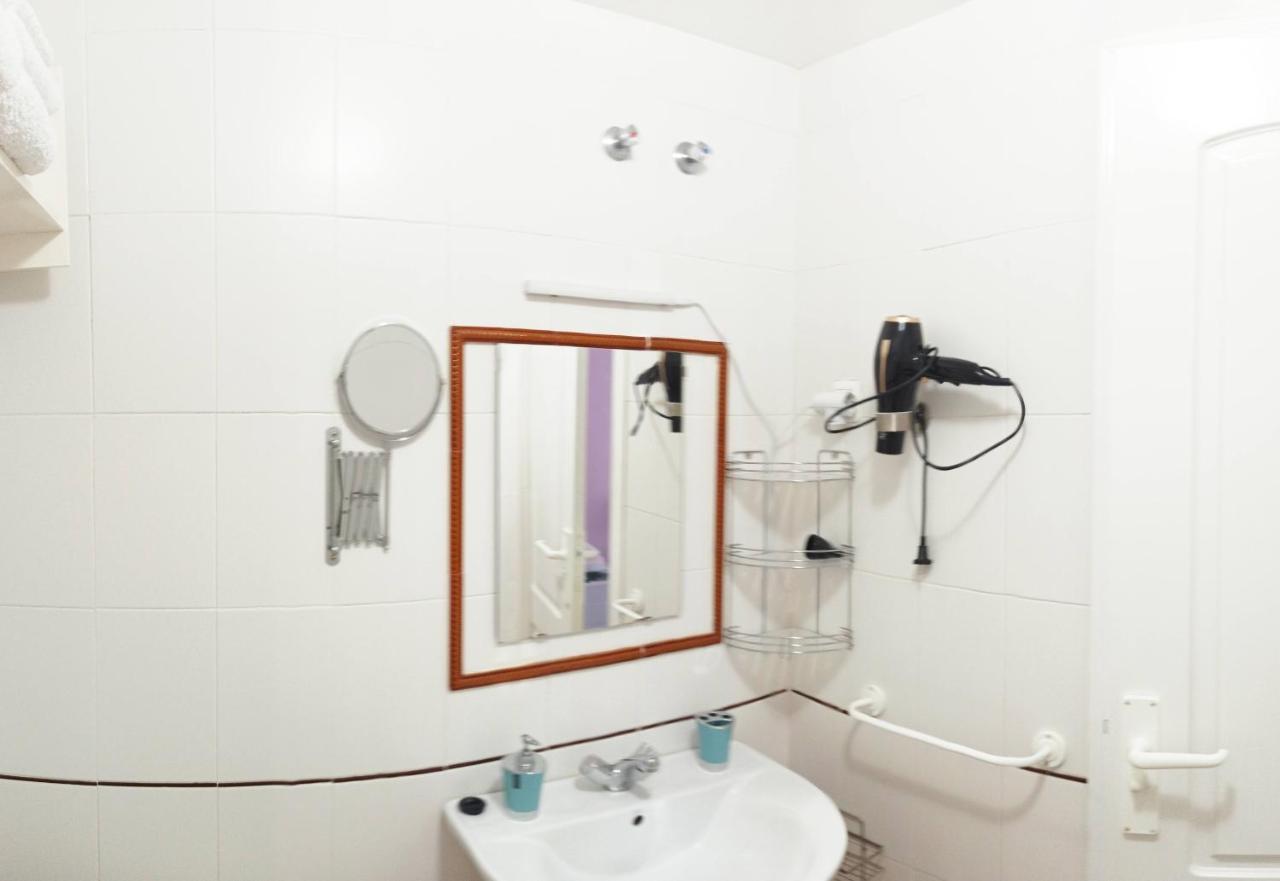 Habitacion Privada อัลมูเญการ์ ภายนอก รูปภาพ